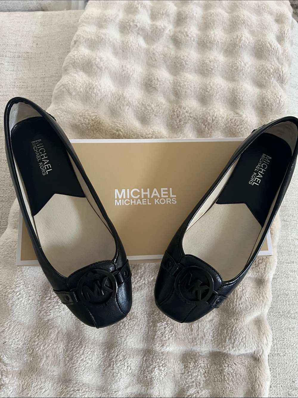 MICHAEL Michael Kors Black Patent MK Logo Ballet Flats